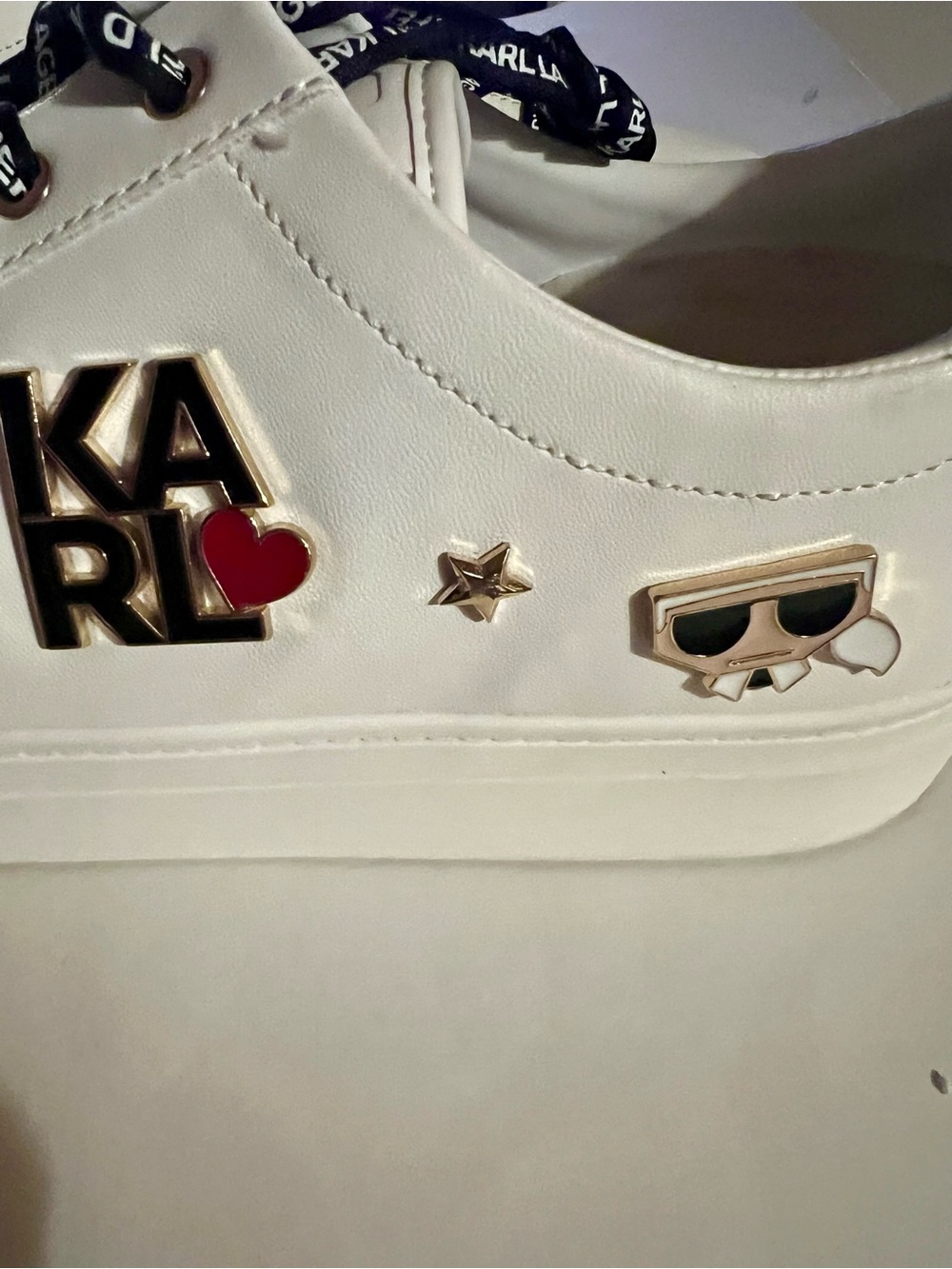 Karl Lagerfeld White Size 11 with Charms - Picture 7 of 16